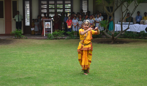 Performing Ganesh Vandana